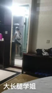 受不了了操喷长腿学姐高潮迭起太爽了!